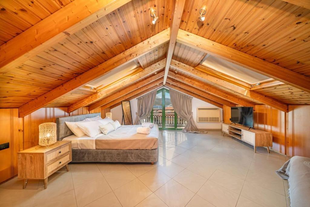Loft * Σάμη